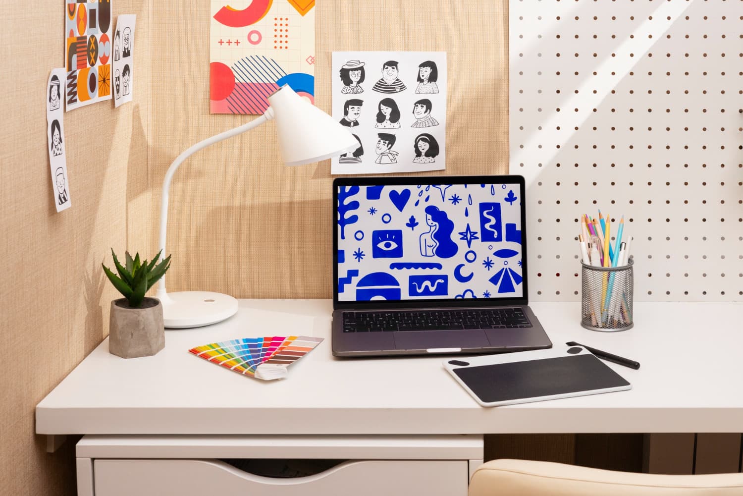 Graphic & Brand Design